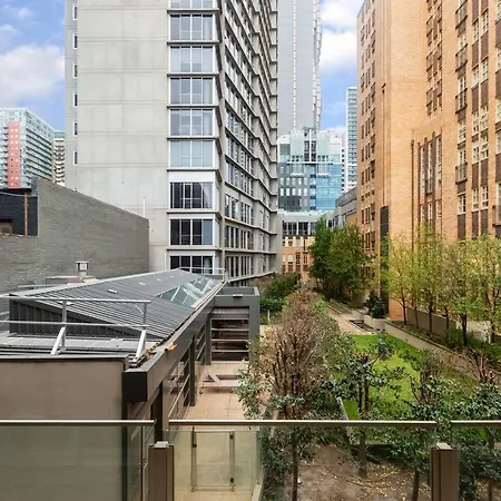 New York Lofted Cbd Retreat With Pool And Parking Apartment Melbourne Exterior photo